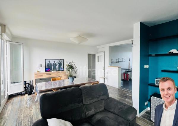 QUIMPER-Sud, rue du Léon (Quartier Prat-Maria), appartement de type T5 modifié en T4 de plus de 83 m² habitable, situé au 7ème étage sur 8 avec ascenseur, une loggia et une cave.