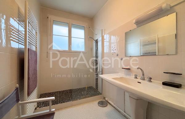 Appartement 3 pièces 300 m de la plage