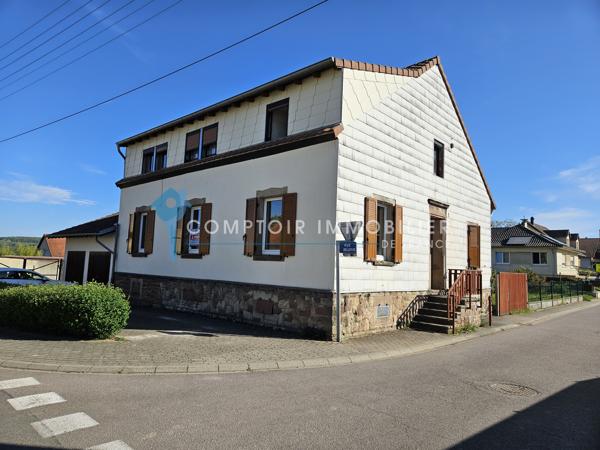 Maison de village
                                                                                                                                                                                                                                                                                                                        8 pièce(s)                                                                                                                                                                                                          6 chambre(s)                                                                                                                                                                                                          190  m²