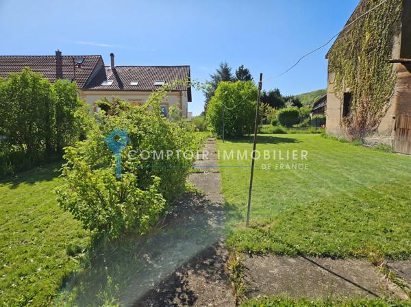 Maison de village
                                                                                                                                                                                                                                                                                                                        8 pièce(s)                                                                                                                                                                                                          6 chambre(s)                                                                                                                                                                                                          190  m²