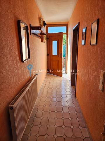 Maison de village
                                                                                                                                                                                                                                                                                                                        8 pièce(s)                                                                                                                                                                                                          6 chambre(s)                                                                                                                                                                                                          190  m²