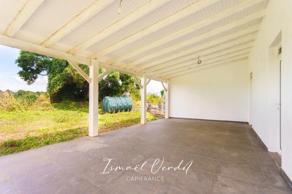 Villa de 391,6 m² sur un terrain de 5 301 m²