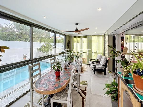 APPARTEMENT CONTEMPORAIN AVEC TERRASSE & PISCINE – À DEUX PAS DES PLAGES ET COMMERCES