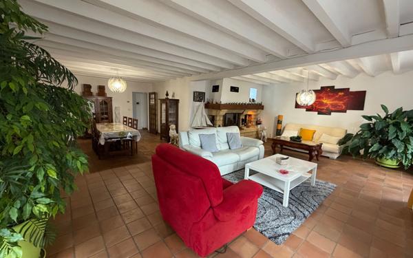 Maison à vendre    4 pièces • 180 m2 Cauna