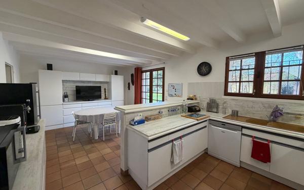 Maison à vendre    4 pièces • 180 m2 Cauna