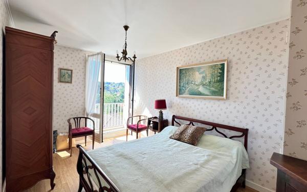 Appartement à vendre    4 pièces • 94 m2 Anglet