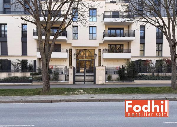 Face au Parc de Sceaux – 4 pièces, 3 chambres et 3 terrasses totalisant 20 m²
