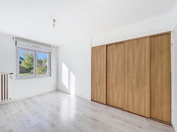 Maison spacieuse a vendre a Amboise - 4 chambres.