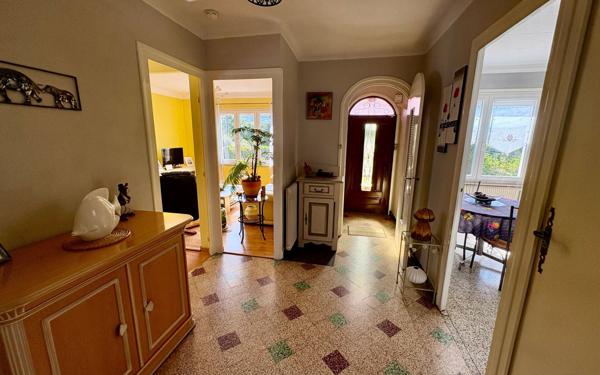 Maison à vendre    3 pièces •  Saint-Chamond