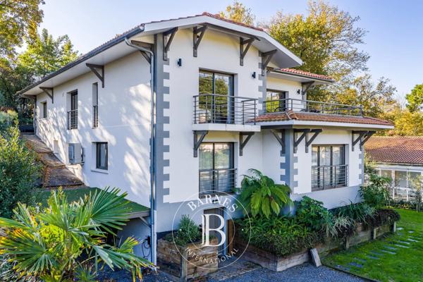 Arcachon, Villa 6 Chambres -  285 m² à vendre