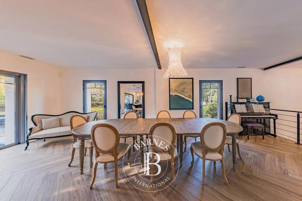 Arcachon, Villa 6 Chambres -  285 m² à vendre