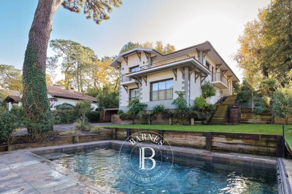 Arcachon, Villa 6 Chambres -  285 m² à vendre
