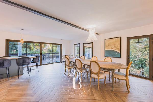 Arcachon, Villa 6 Chambres -  285 m² à vendre