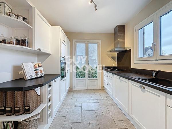 Maison Bretteville Sur Odon 7 pièce(s) 144m2