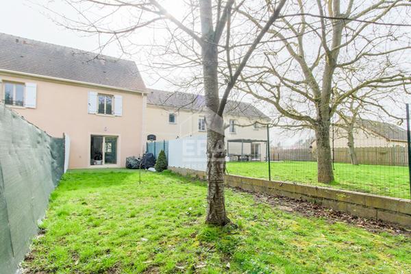 Appartement Duplex avec Jardin 3 pièces à vendre à Saulx-Marchais