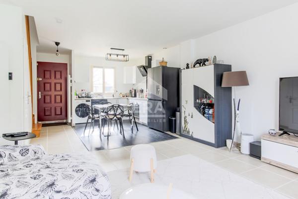 Appartement Duplex avec Jardin 3 pièces à vendre à Saulx-Marchais