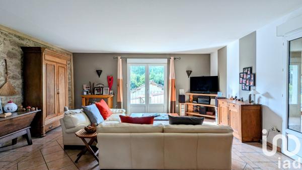 Maison 5 pièces de 191 m² à Loriol-du-Comtat (84870)