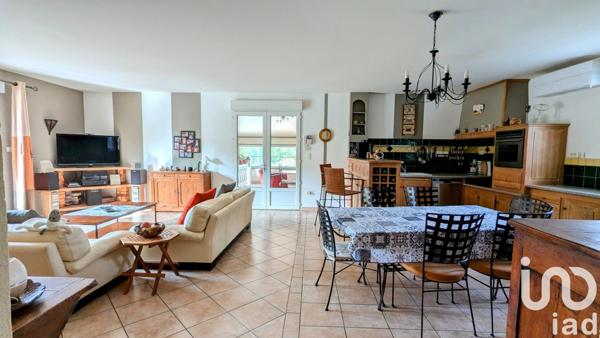 Maison 5 pièces de 191 m² à Loriol-du-Comtat (84870)