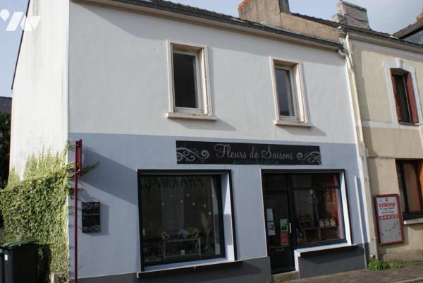 Idéal investisseur en centre bourg : magasin + possibilité appartement