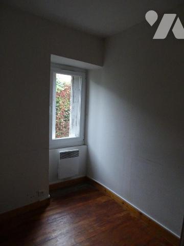 Idéal investisseur en centre bourg : magasin + possibilité appartement