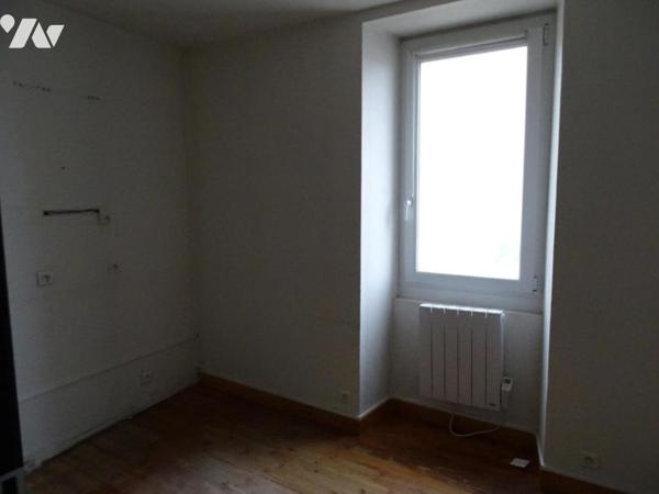 Idéal investisseur en centre bourg : magasin + possibilité appartement