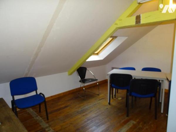 Idéal investisseur en centre bourg : magasin + possibilité appartement