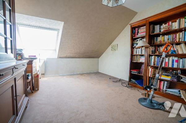 NOUVEAUTE - EXCLUSIVITE - PLACE DES LICES - DERNIER ETAGE - ASCENSEUR