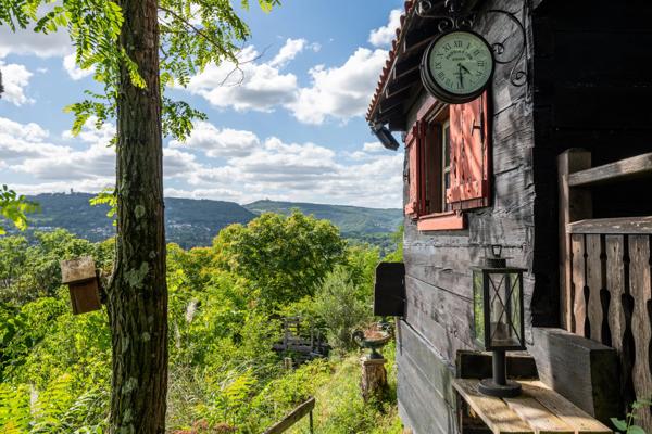Fontaines Sur Saône - Maison de 284 m² environ - 5 Chambres - Terrain de 1Ha