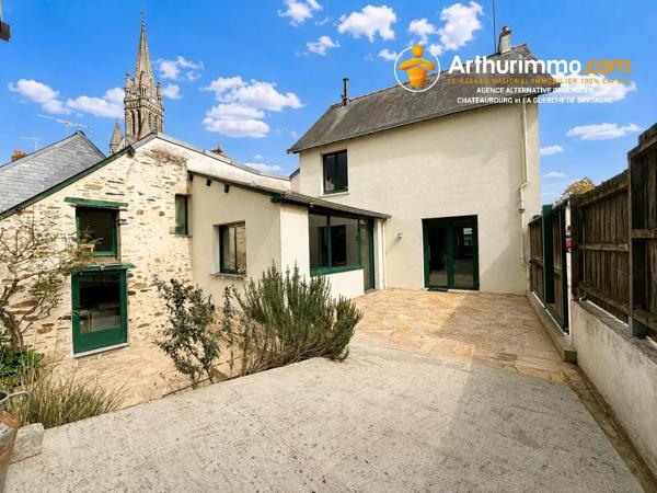 Vente                                                      Maison
                        
                     7 pièces                      144 m2                     à Vitré