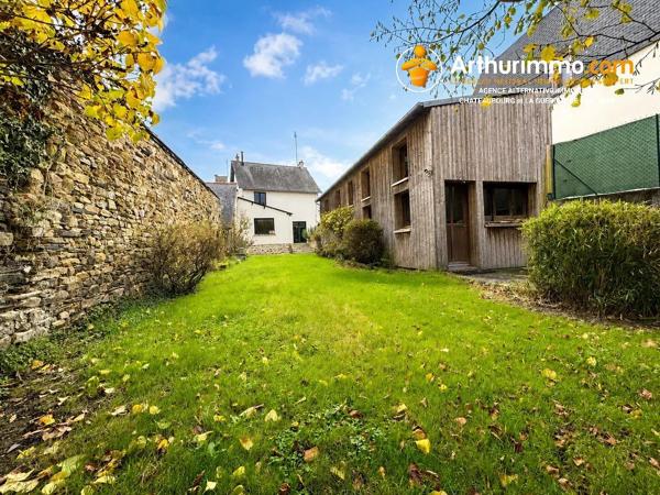Vente                                                      Maison
                        
                     7 pièces                      144 m2                     à Vitré
