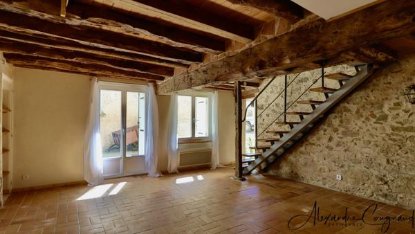 A vendre SOREZE (81) - Maison de village en pierre de 116 m², 3 chambres, garage