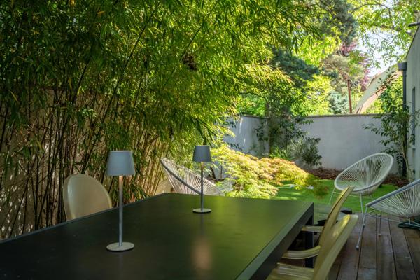 Maison contemporaine 141 m² – terrain 711 m² – 4 chambres – piscine