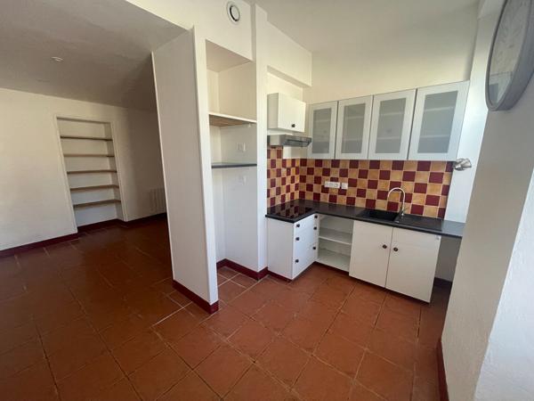 A LOUER Appartement T2 RDC Mont De Marsan - Quartier préfecture - 1 chambre cellier