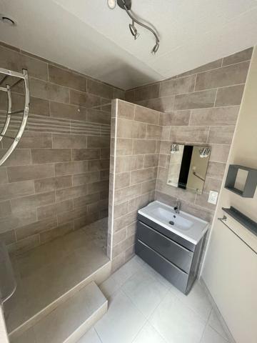 A LOUER Appartement T2 RDC Mont De Marsan - Quartier préfecture - 1 chambre cellier