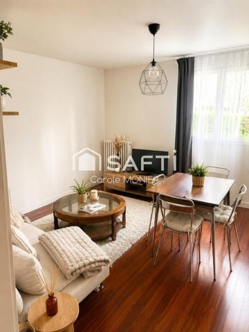 Appartement T3 rénové avec parking – Séjour plein sud