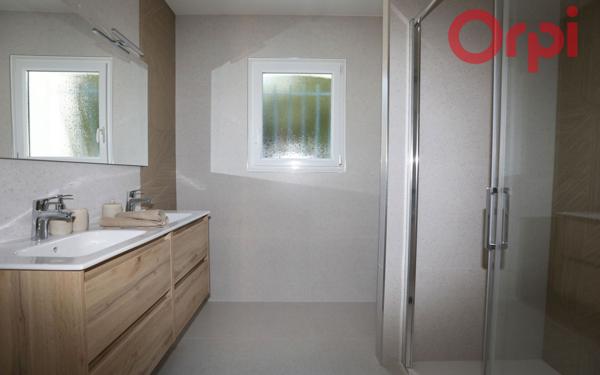 Maison à vendre    5 pièces •  Talmont-Saint-Hilaire