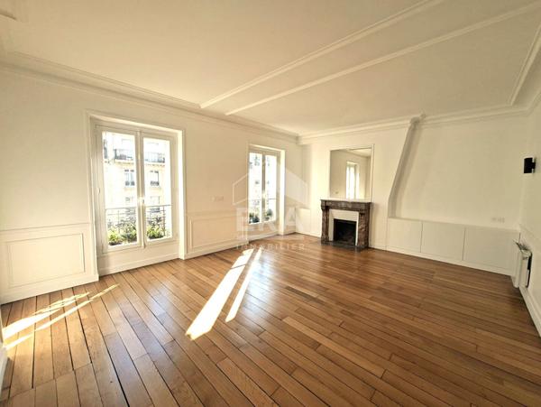 Appartement Paris 3 pièce(s) 53 m2
