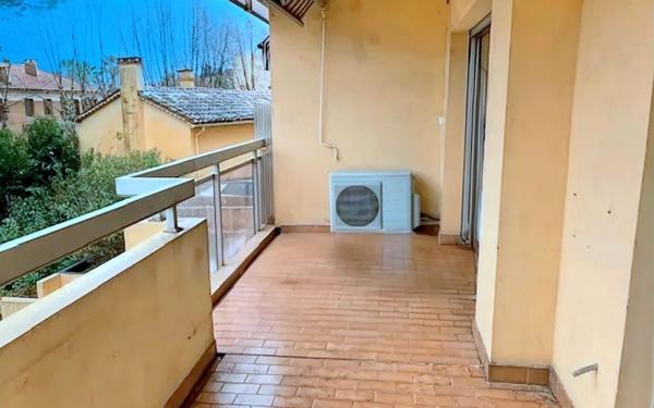 Appartement à vendre    2 pièces • 33,41 m2 Grasse