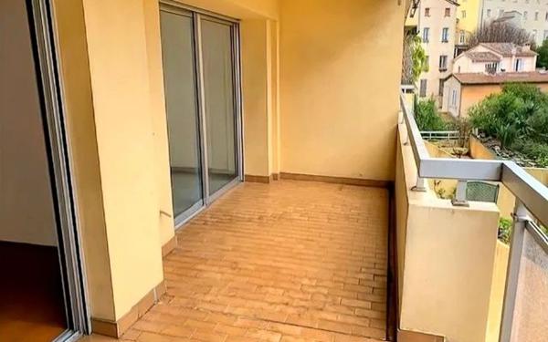 Appartement à vendre    2 pièces • 33,41 m2 Grasse