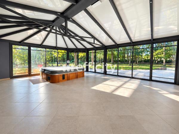 Maison
         7 pièces
        - 230 m² Bien prestige 575 000 € *