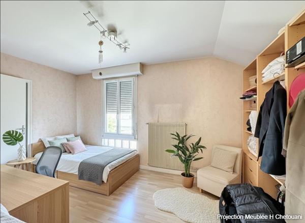 Maison Arcueil  78m2 + Studio indépendant de 25m2 et garage de 20m2 aménagé en studio aussi