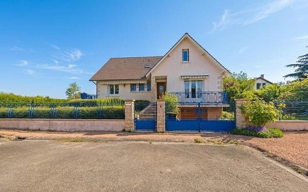 Grande et belle Maison familiale située à Auxerre