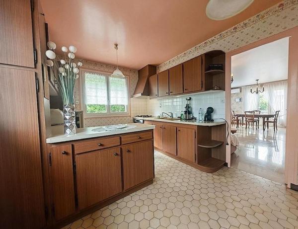 Grande et belle Maison familiale située à Auxerre