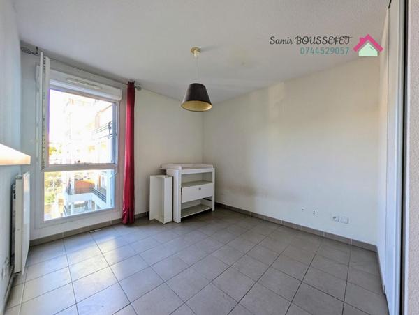 À vendre ? T2 de 44 m² avec terrasse, vue dégagée et parking en sous-sol ? Marseille 15e (quartier Saint-Louis)
