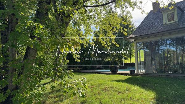 Nuces- Maison d'architecte avec piscine