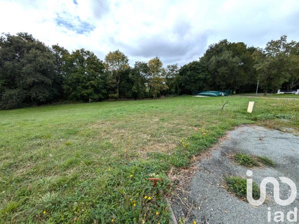 Terrain à vendre 882 m² Saintes