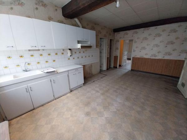 Maison à restaurer à vendre à Vitré en Ille-et-Vilaine (35500), ref : 35131-206