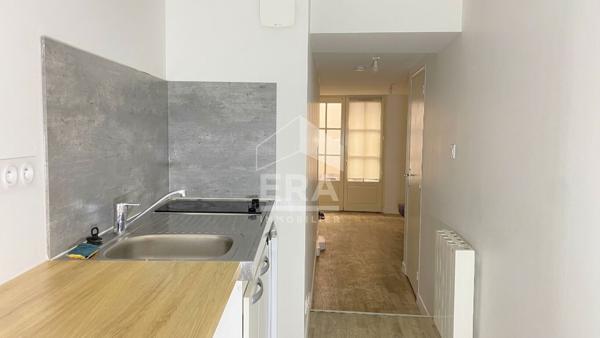 IMMEUBLE DE RAPPORT ? VIEUX LAVAL ? 6 APPARTEMENTS