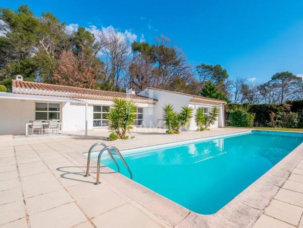 Valbonne – Villa de Plain-Pied avec Piscine Valbonne