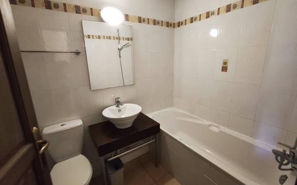 Appartement à vendre    3 pièces • 45,77 m2 Barjac